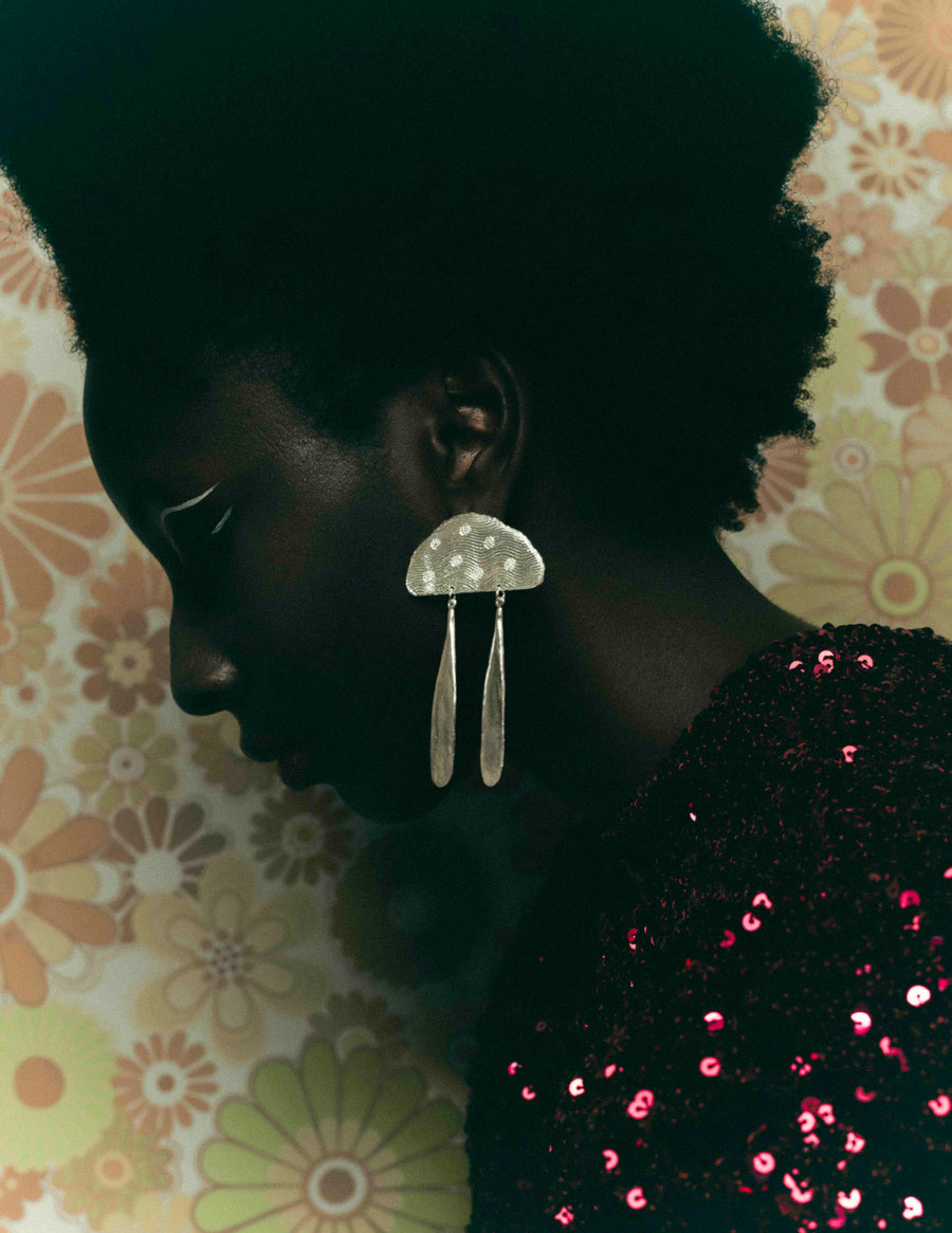 DONNA Brincos - PRE ORDER 12/12